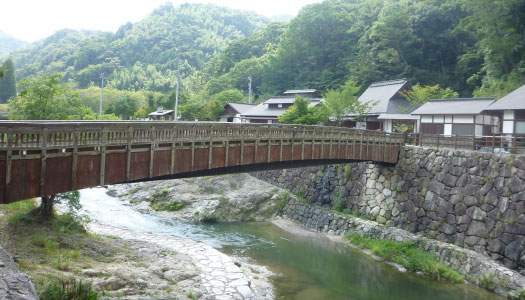 行基の湯歩道橋